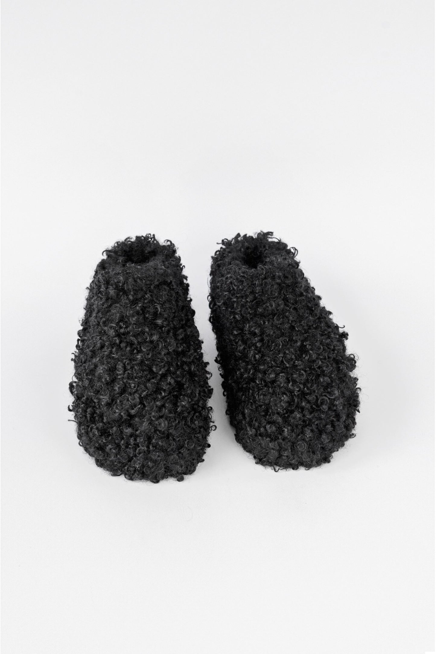 Curly shoes
